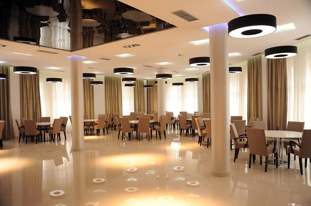 Garni Uni Elita Lux Hotel Ni Eksteriør bilde