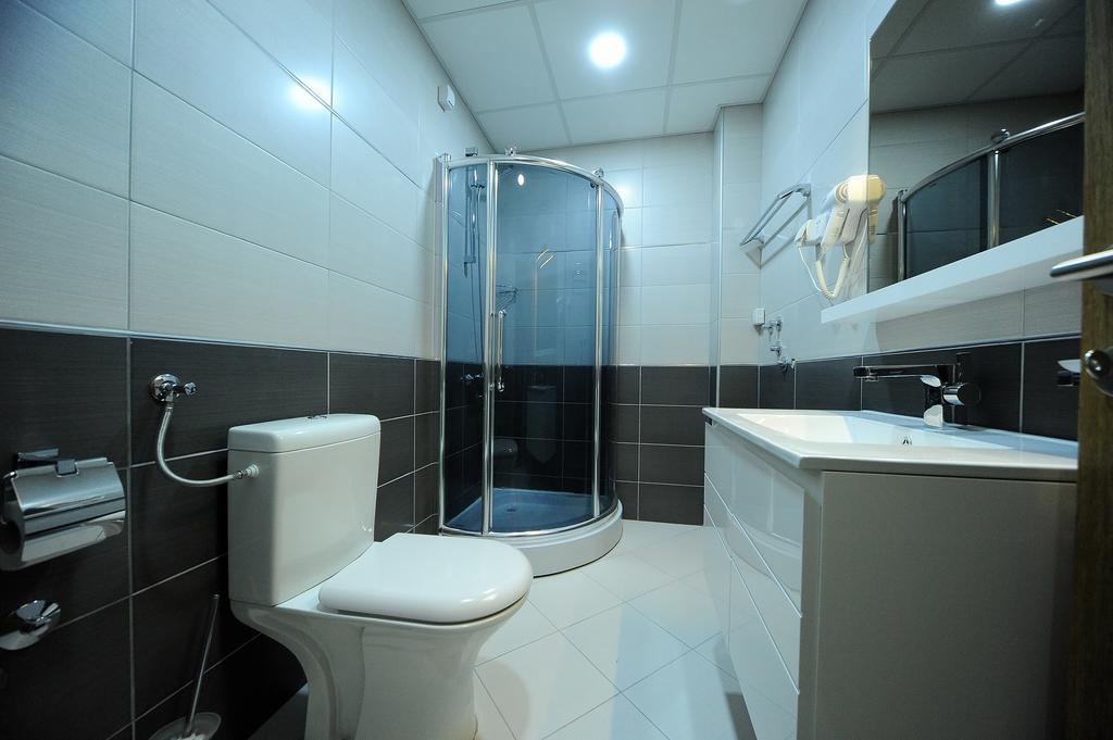 Garni Uni Elita Lux Hotel Ni Eksteriør bilde