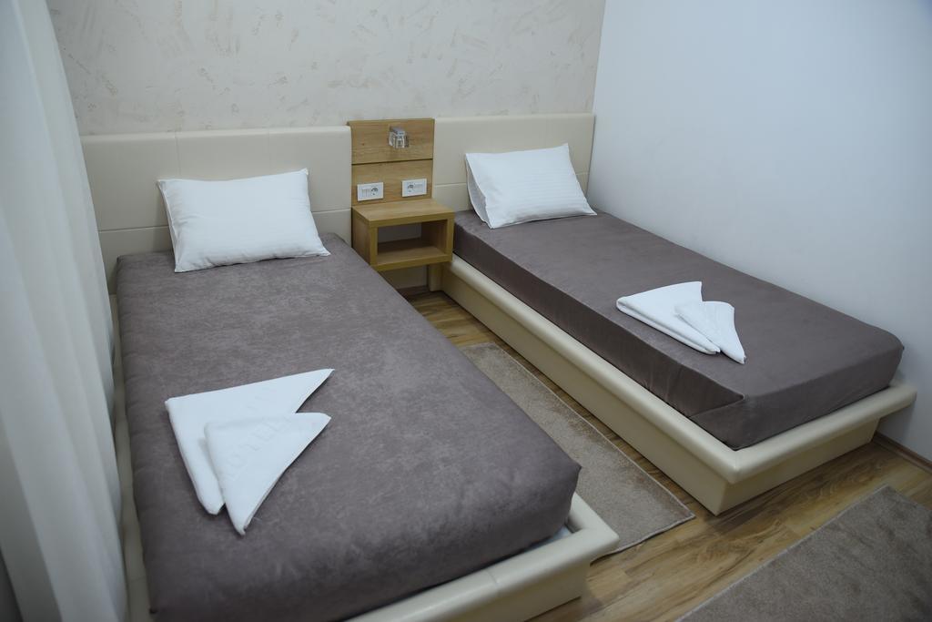 Garni Uni Elita Lux Hotel Ni Eksteriør bilde