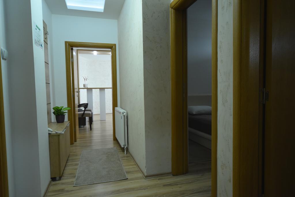 Garni Uni Elita Lux Hotel Ni Eksteriør bilde